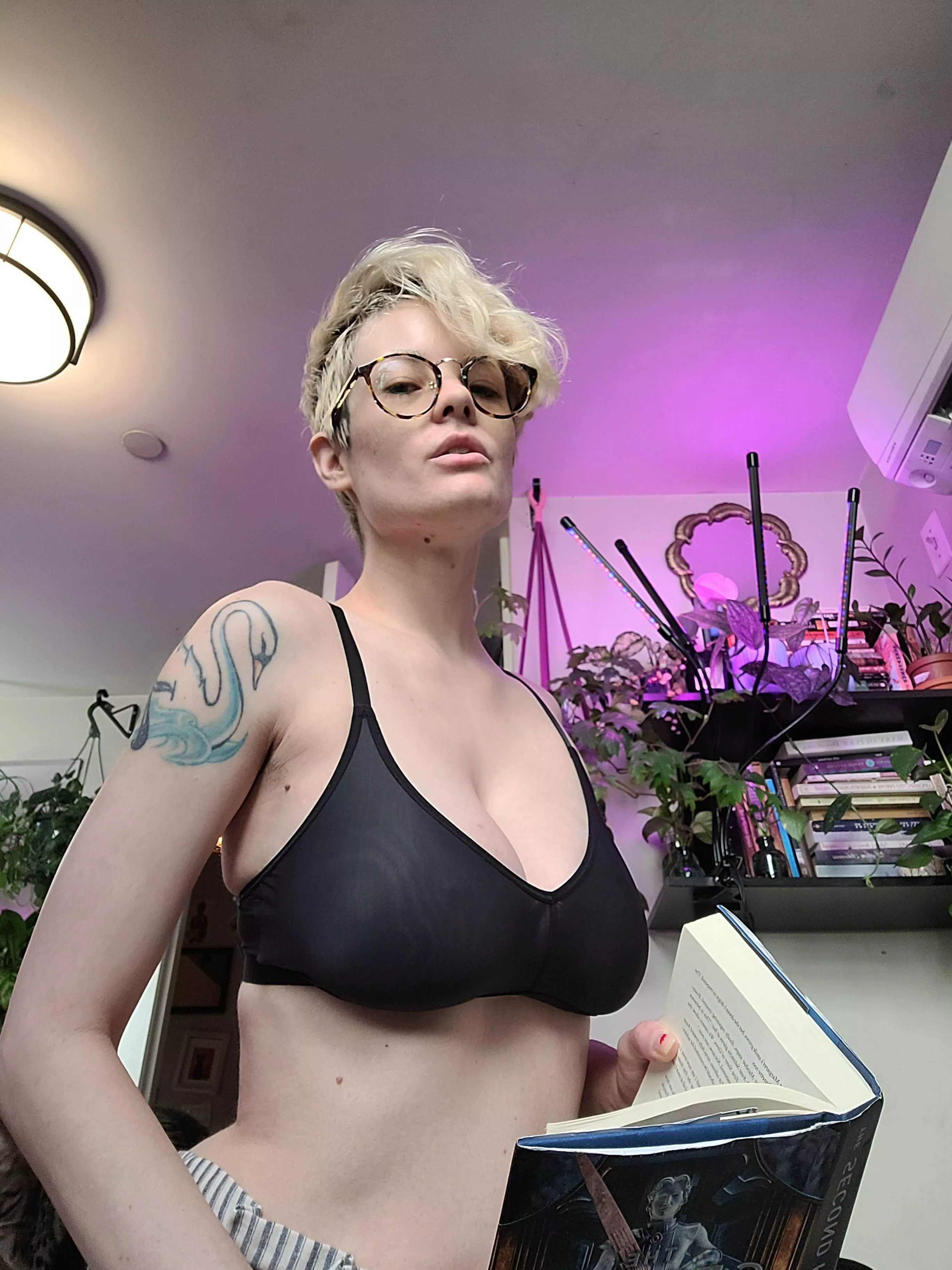 Come check out my FREE OF, link in comments! Come check out my FREE OF, link in comments!