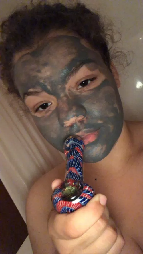 Come get in the bath with me 🎄