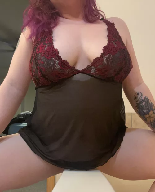 Come hang with me 😘