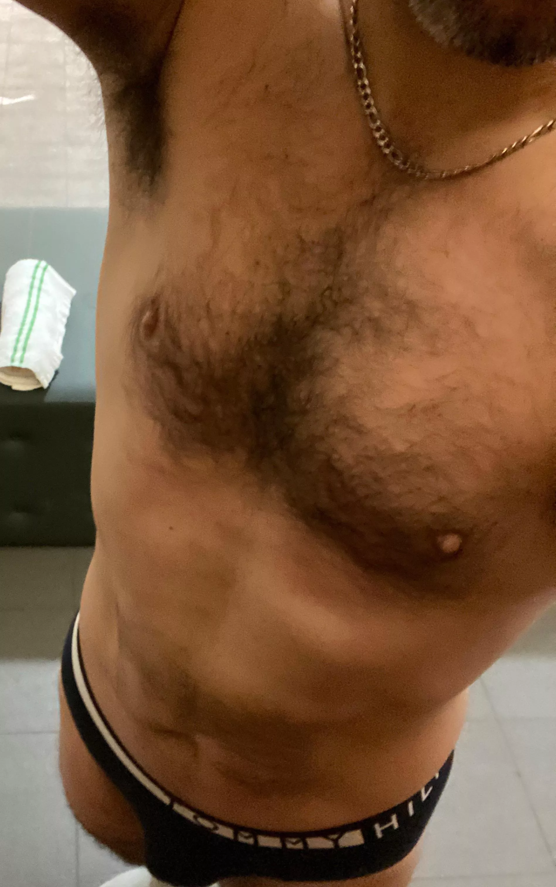 Come help me out in the changing room (44)