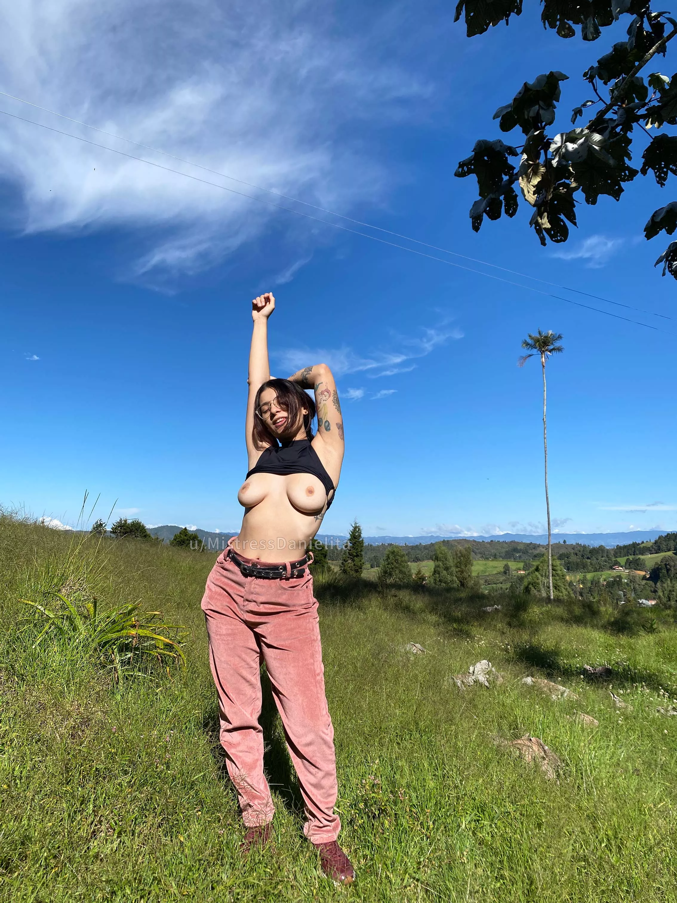 Come hiking with me, I will be waiting for you like this Come hiking with me, I will be waiting for you like this