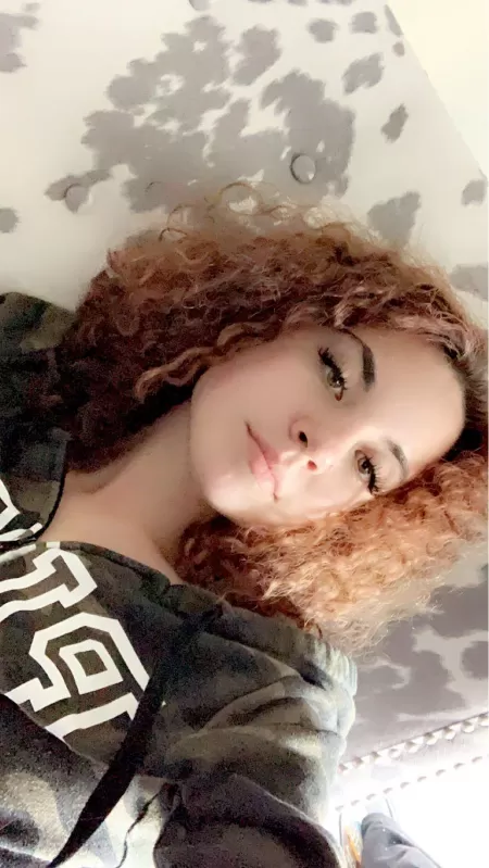 Come over Iβm alone π