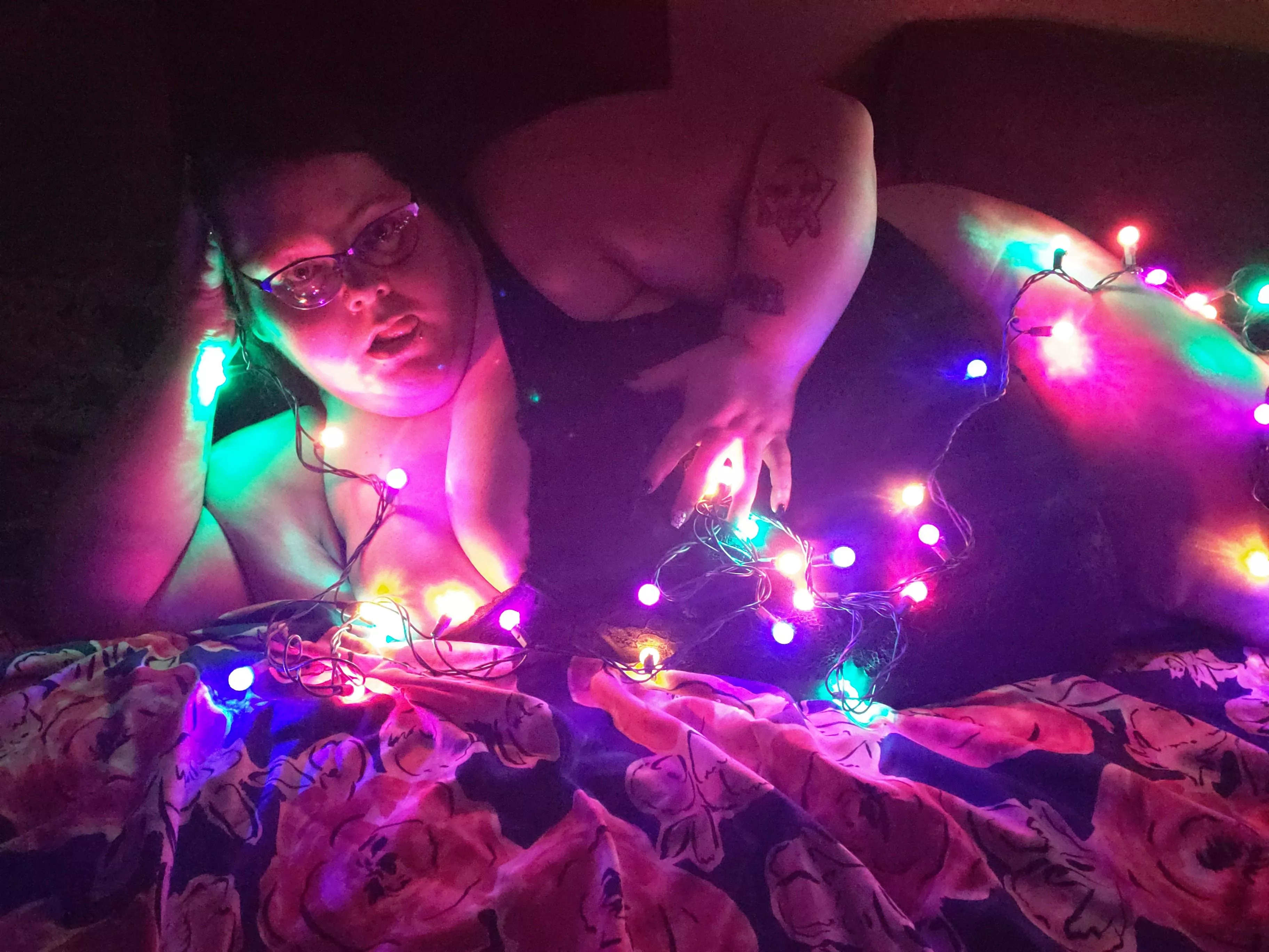 Come play with me and my lights?