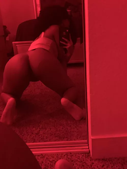 Come play with my tight holes 😈