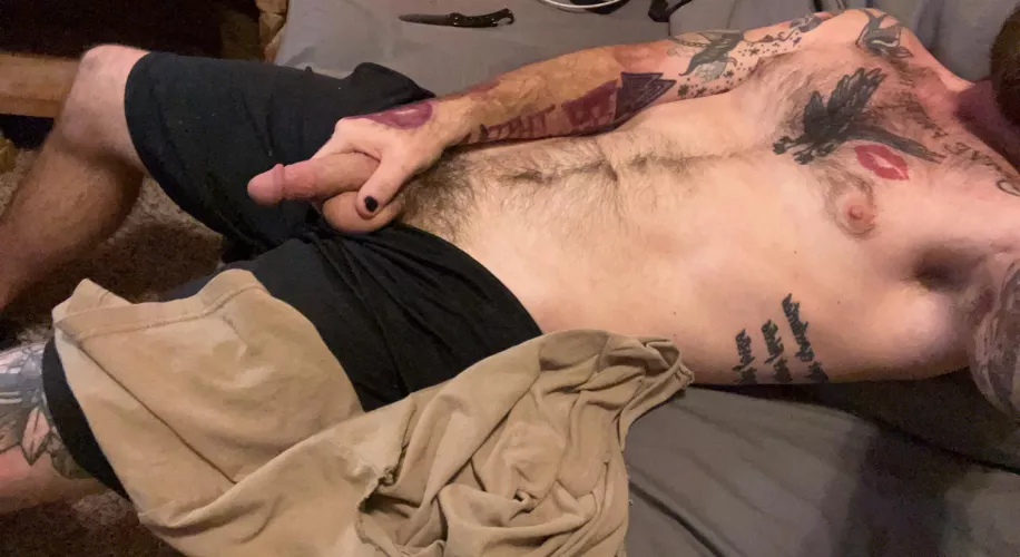 Come raise my flag to full mast then, do a magic trick & make it disappear under your ass 😈