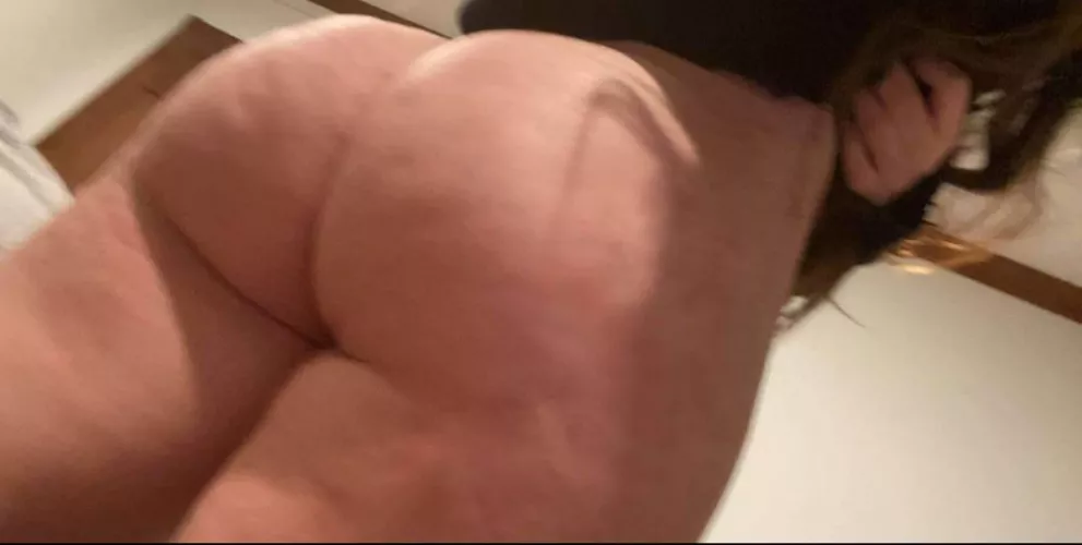 Come spank it for me [BA]