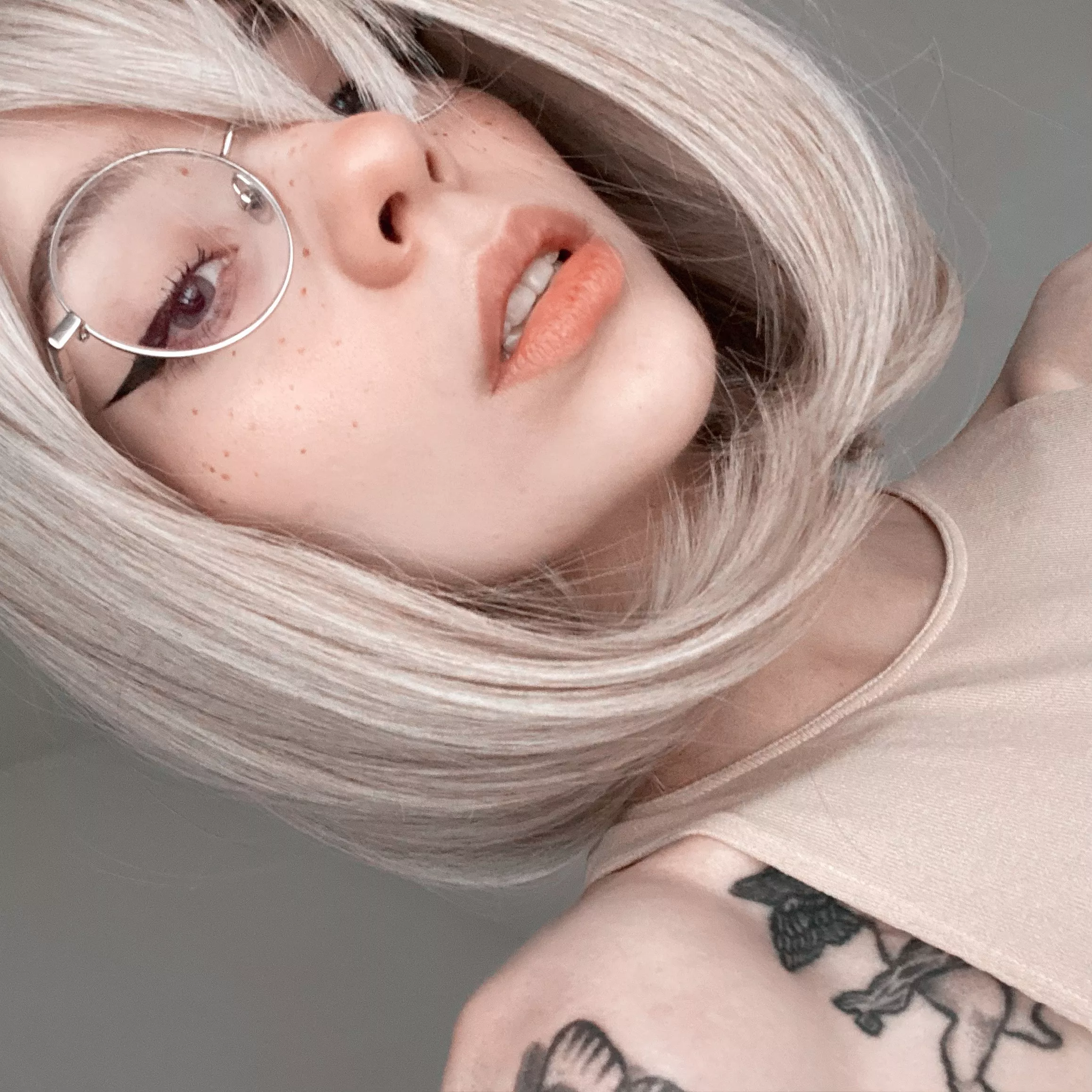 Come! Spend some time with me!🥰Chaturbate > moonless_ or link in profile info!