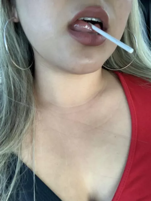 Come Sub what are you waiting for?? 😈