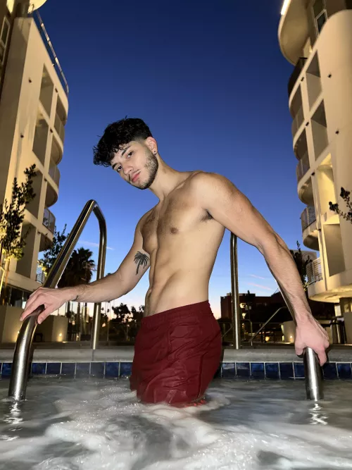 Come swim with me ;)