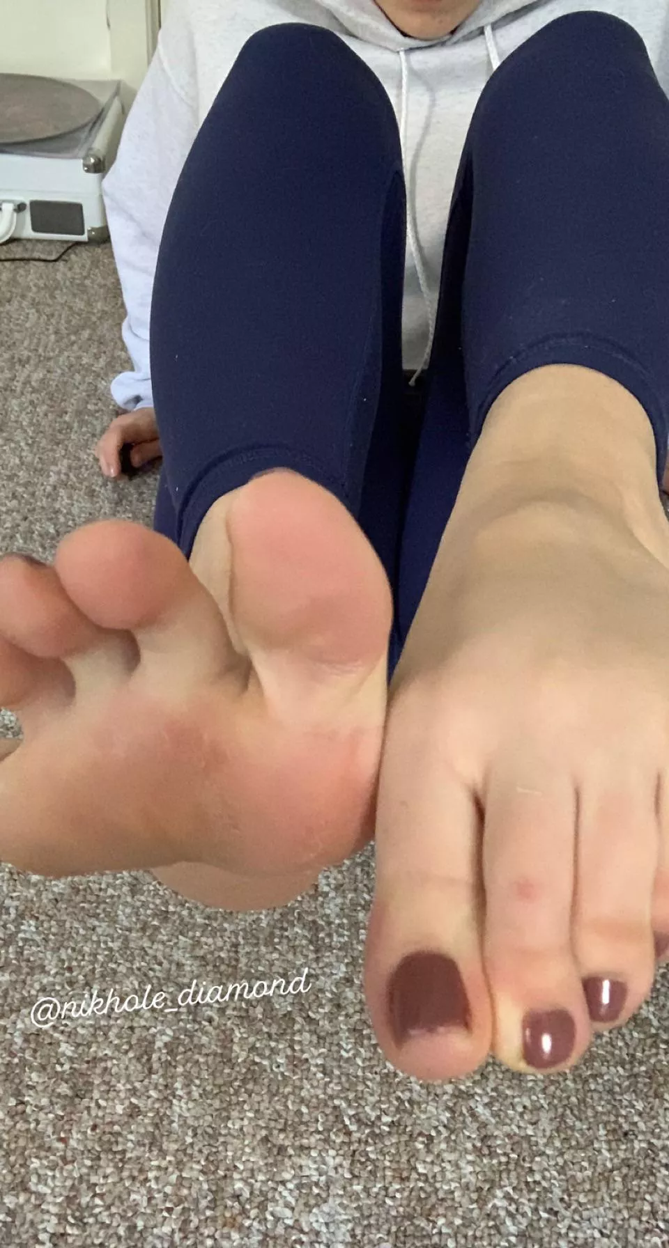 Come take a sniff 😏 DMs are open ✨ Come take a sniff 😏 DMs are open ✨