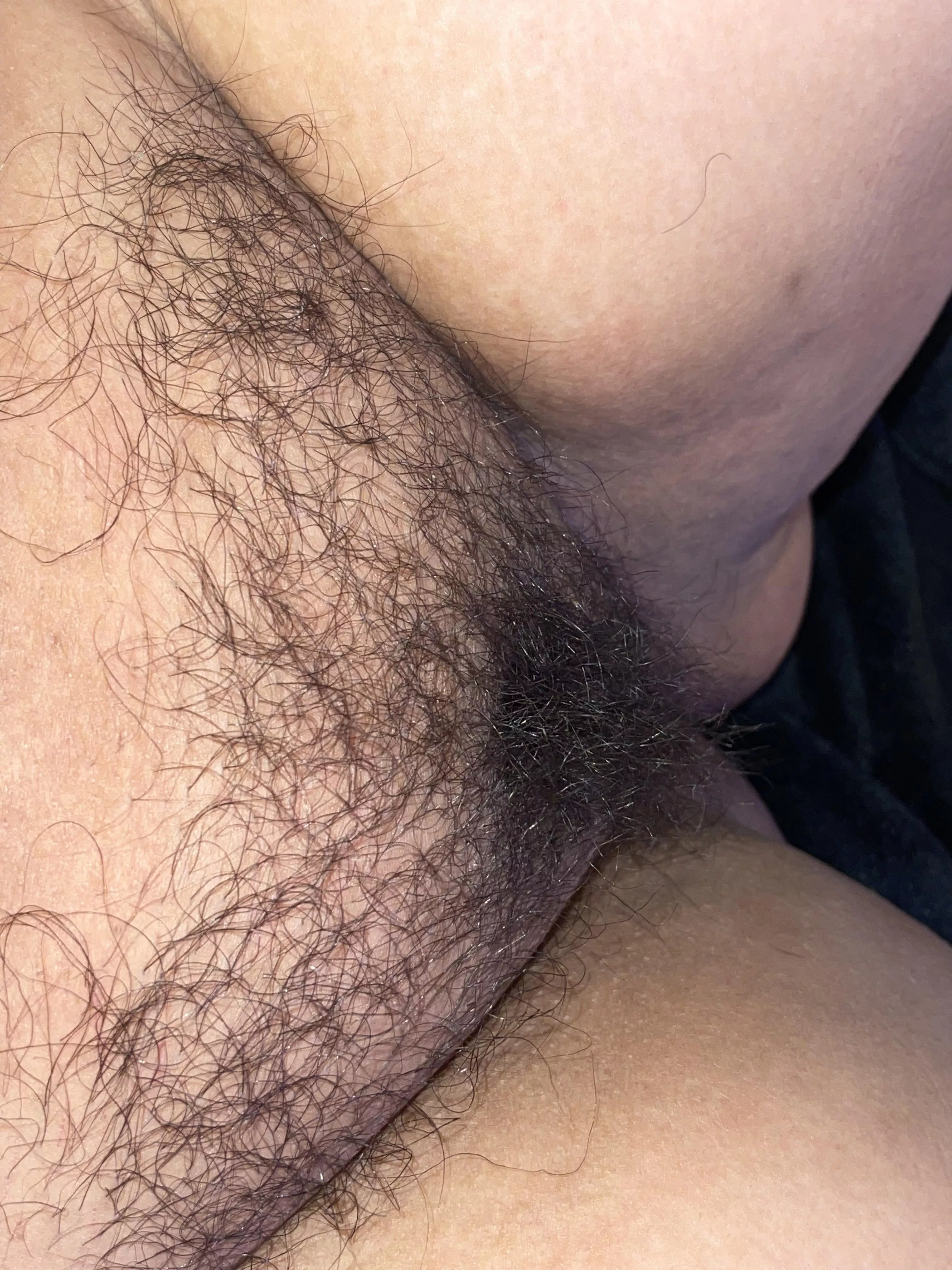 Come Tap Tht Cock Against My Hairy Pussy