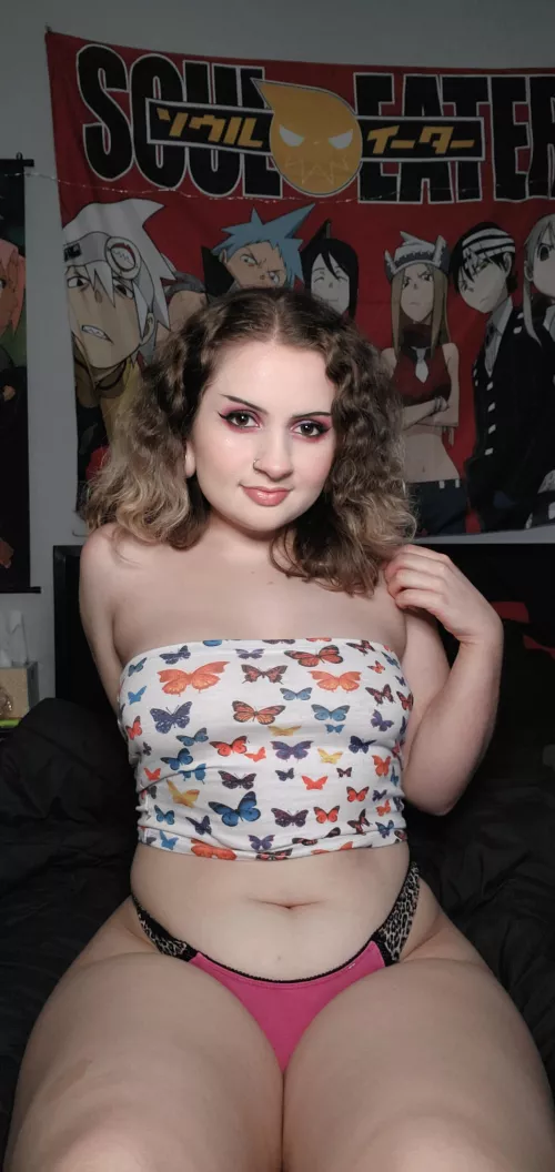 come warm your ears up between my thighs 💗