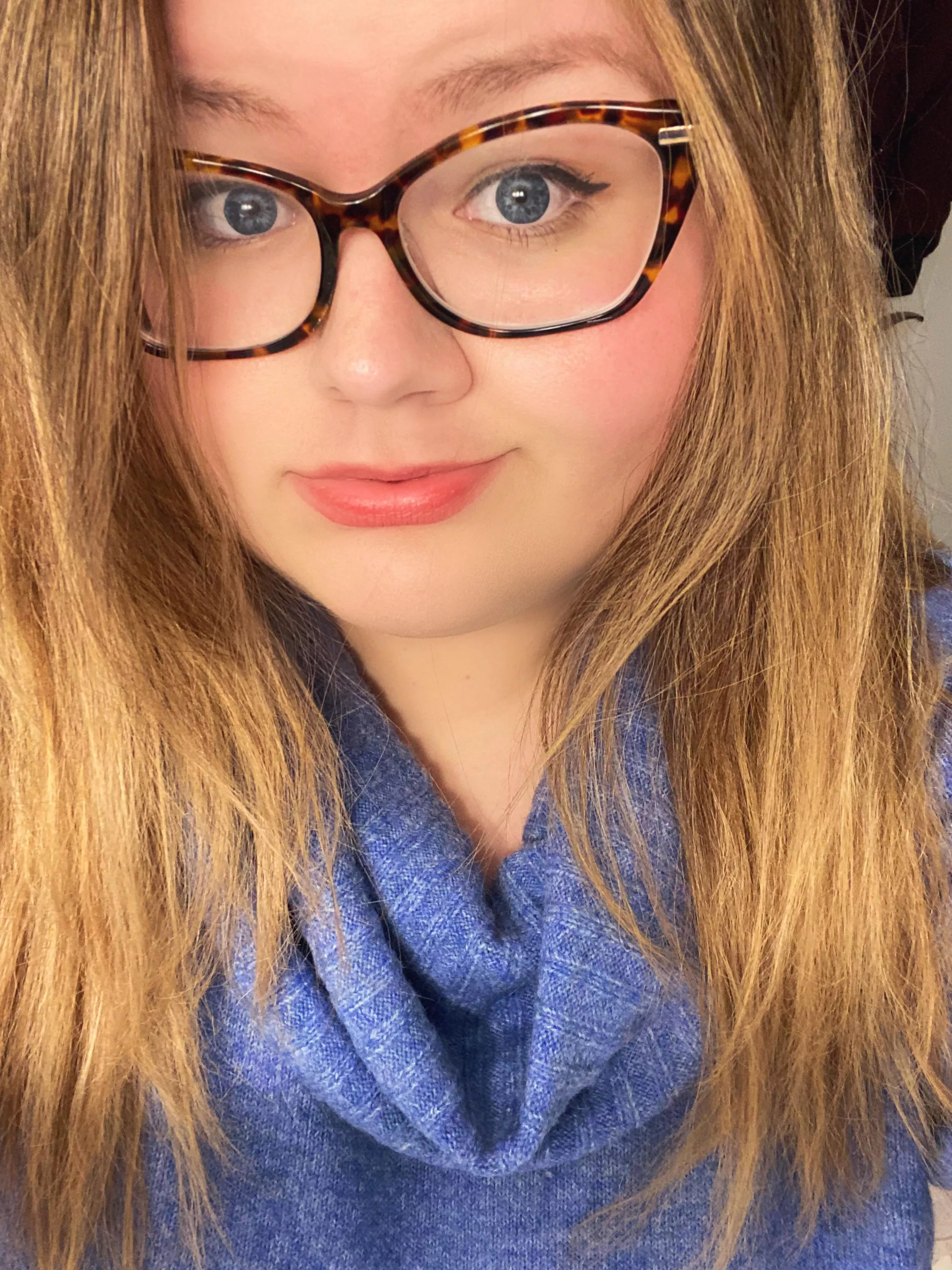 Come watch Christmas movies and cuddle me?