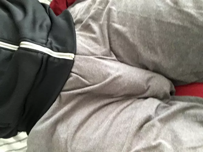 Commando in sweats when I want to show off 😉