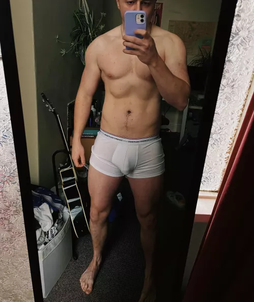 Consistency in the gym is paying off ☺️