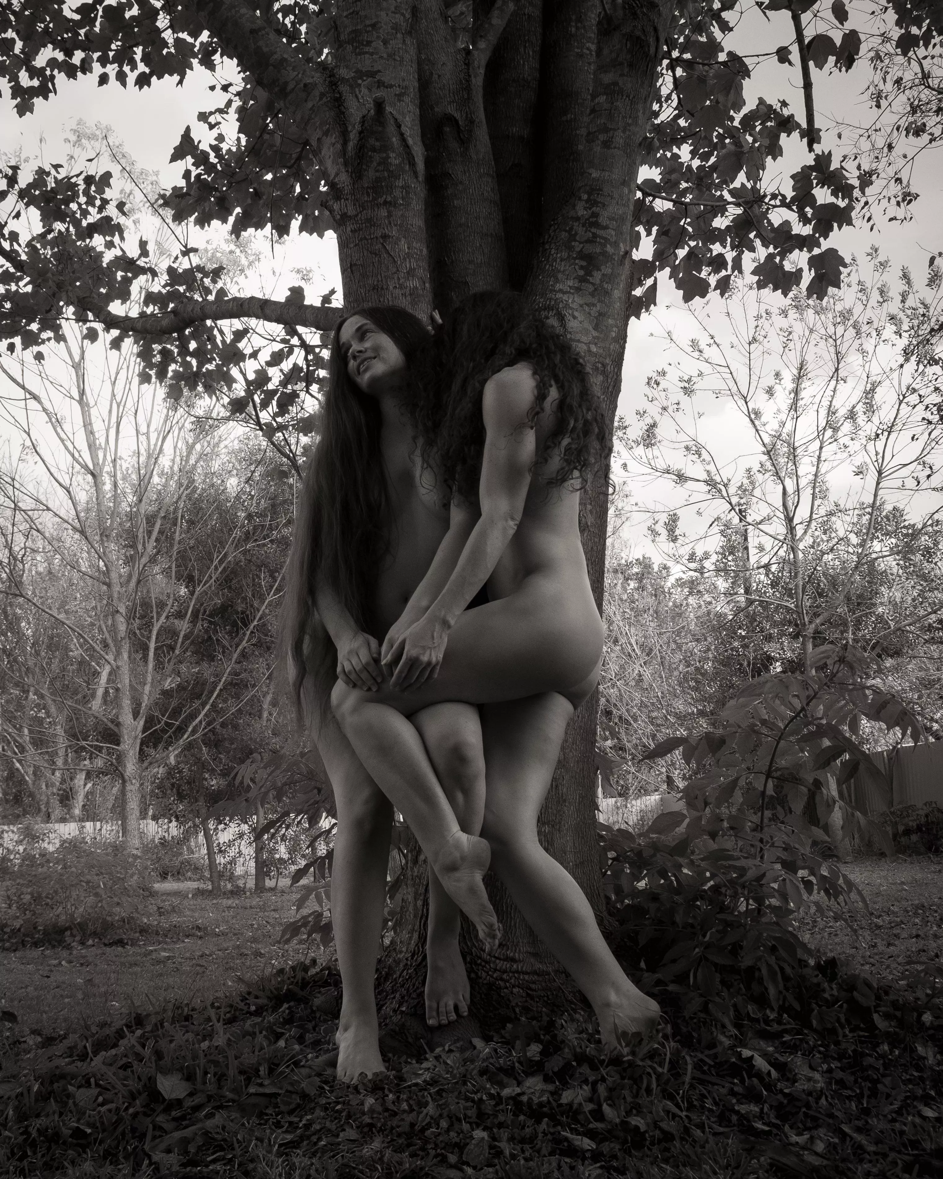 contentment among friends (photo by Keira Grant, ft. she and i)