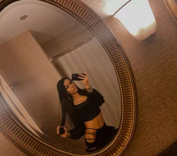 Cora Jade, no panties?