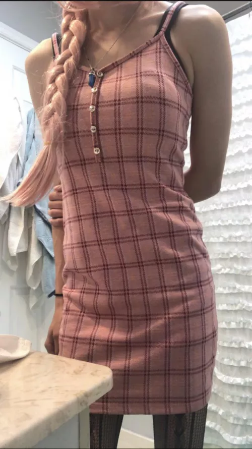 Could I pass as your girlfriend ?🥺