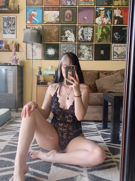 could i send you photos like this while youโre at work? ๐