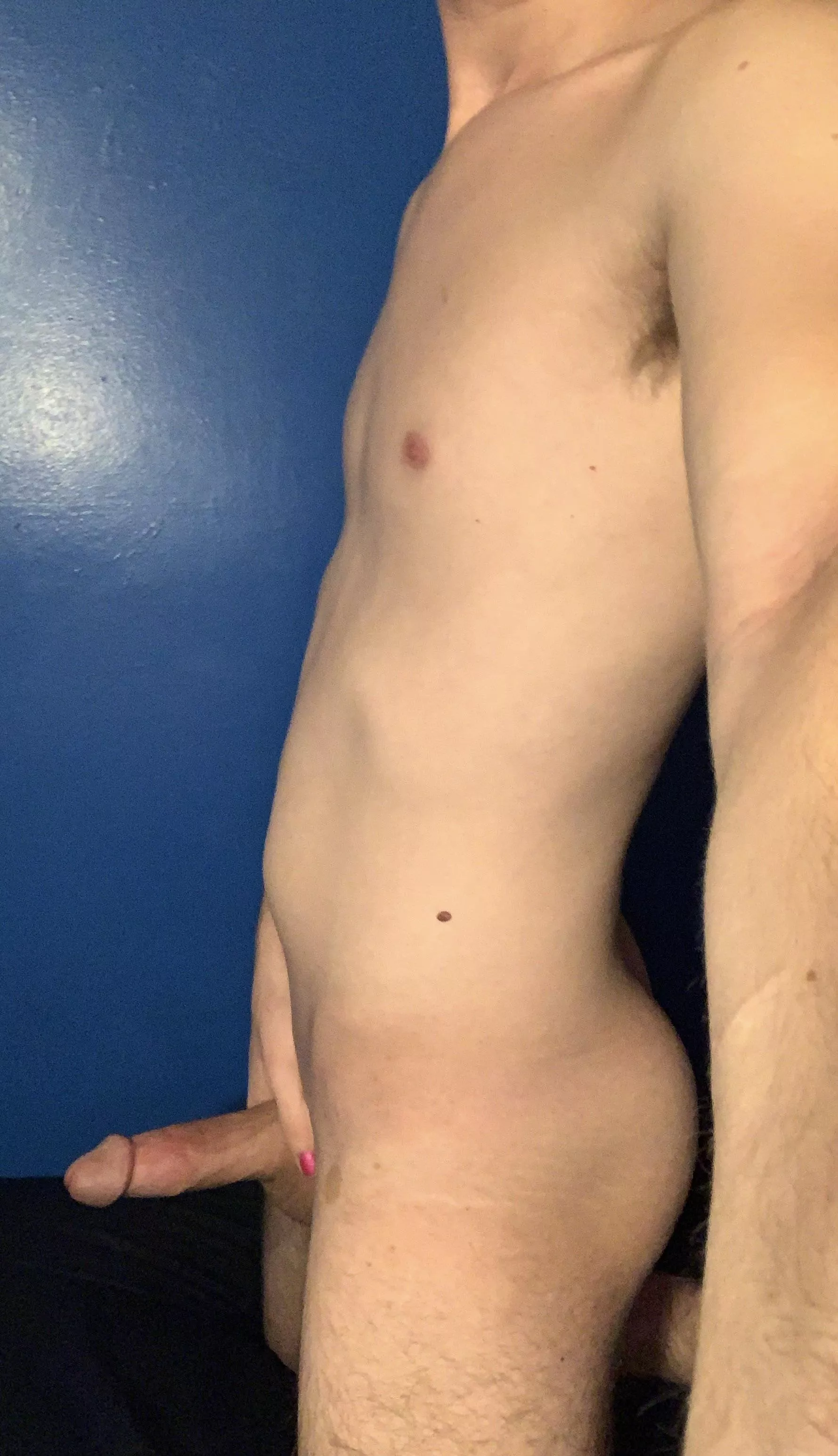 Could really use a cute twink rn.