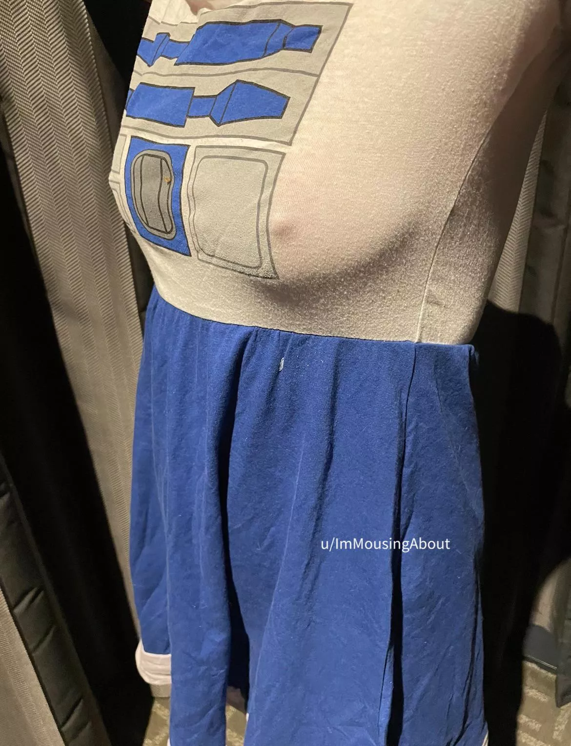 Could you tell I’m braless in this one? Hehe xx