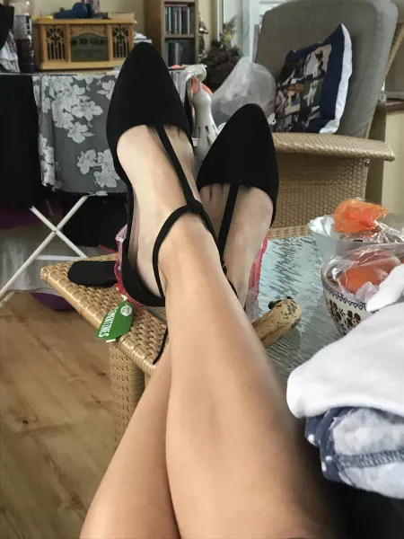 Couldnβt help but take more snaps of these flats, I LOVE them! π₯° Should I wear them out? π