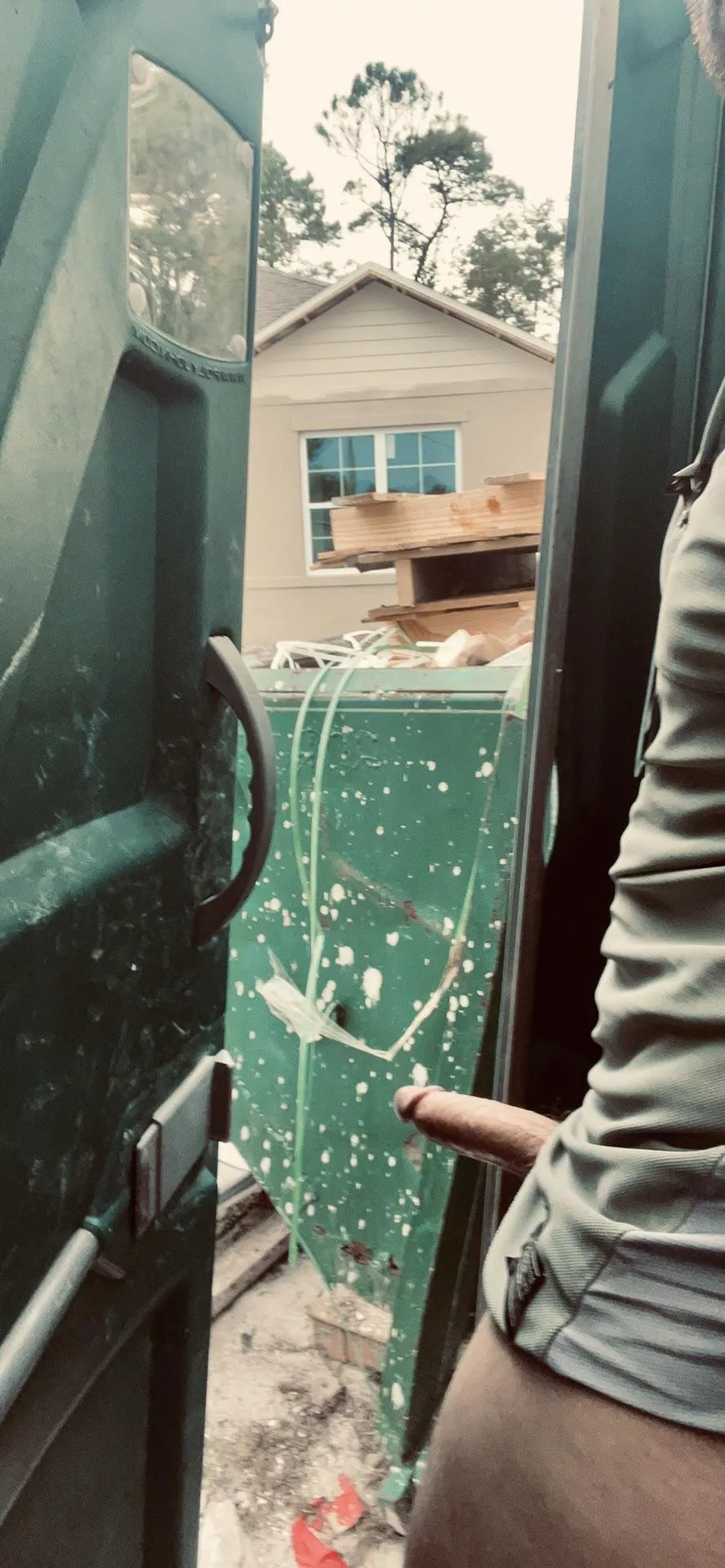 Couldn’t wait till I got home from work 💦