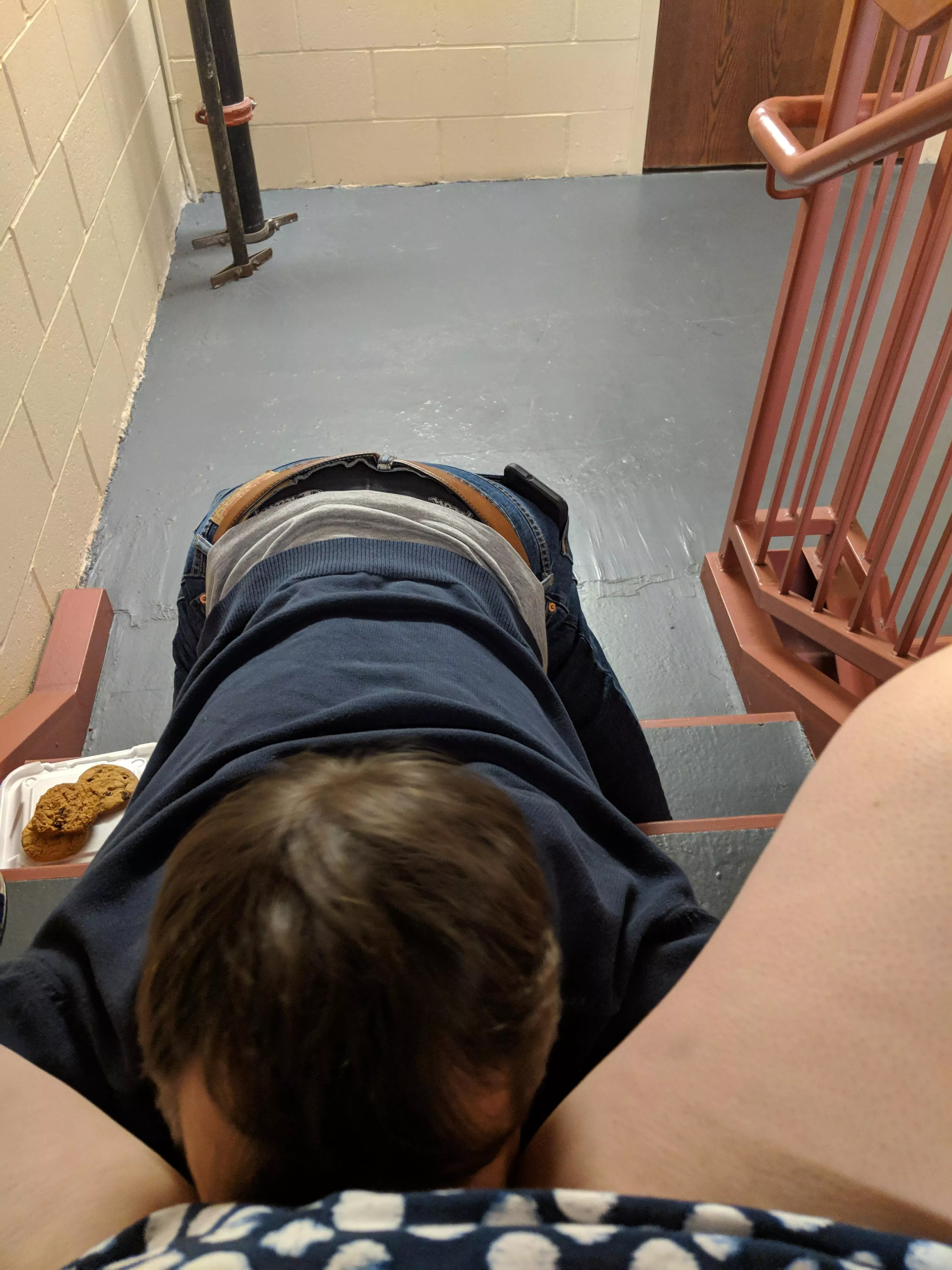 Co-worker brought me cookies for lunch today, so I returned the favour and let him munch on me š¦ Co-worker brought me cookies for lunch today, so I returned the favour and let him munch on me š¦