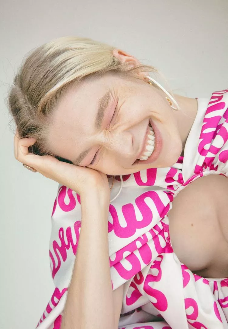 Craving Hunter Schafer right now