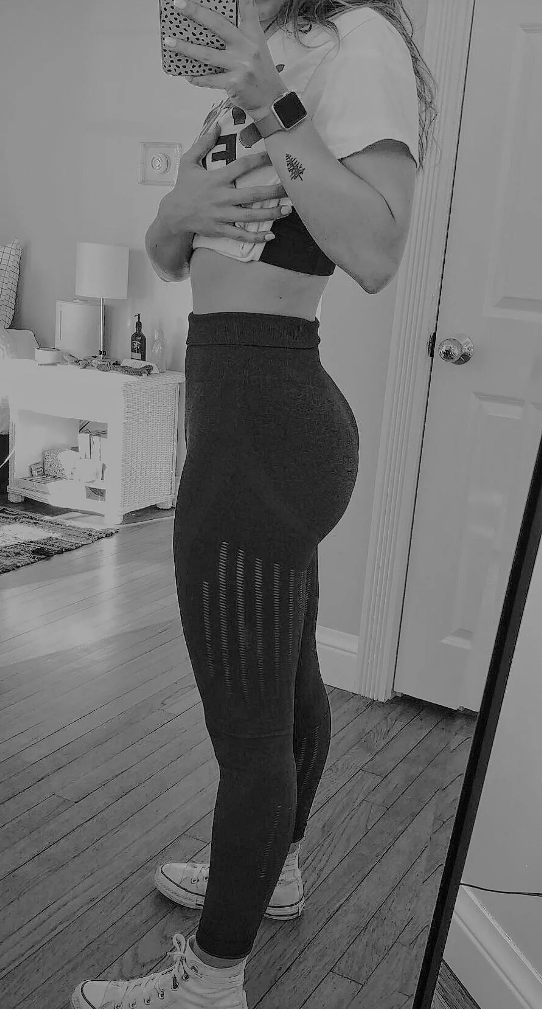 Crop tops were made for yoga pants