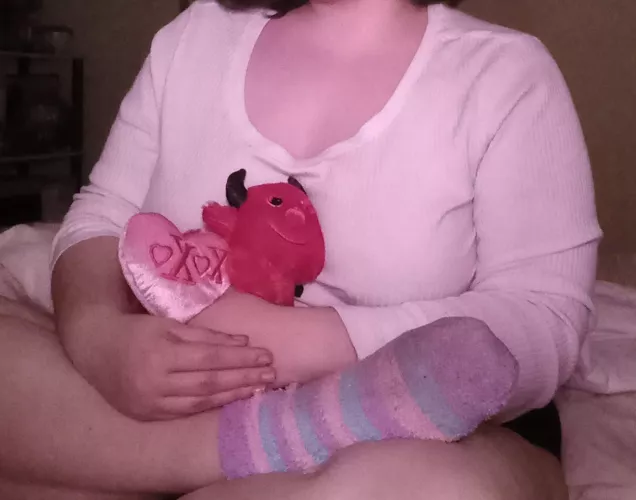 Cuddly Little Devil tells me it's 6 days till Valentines!!