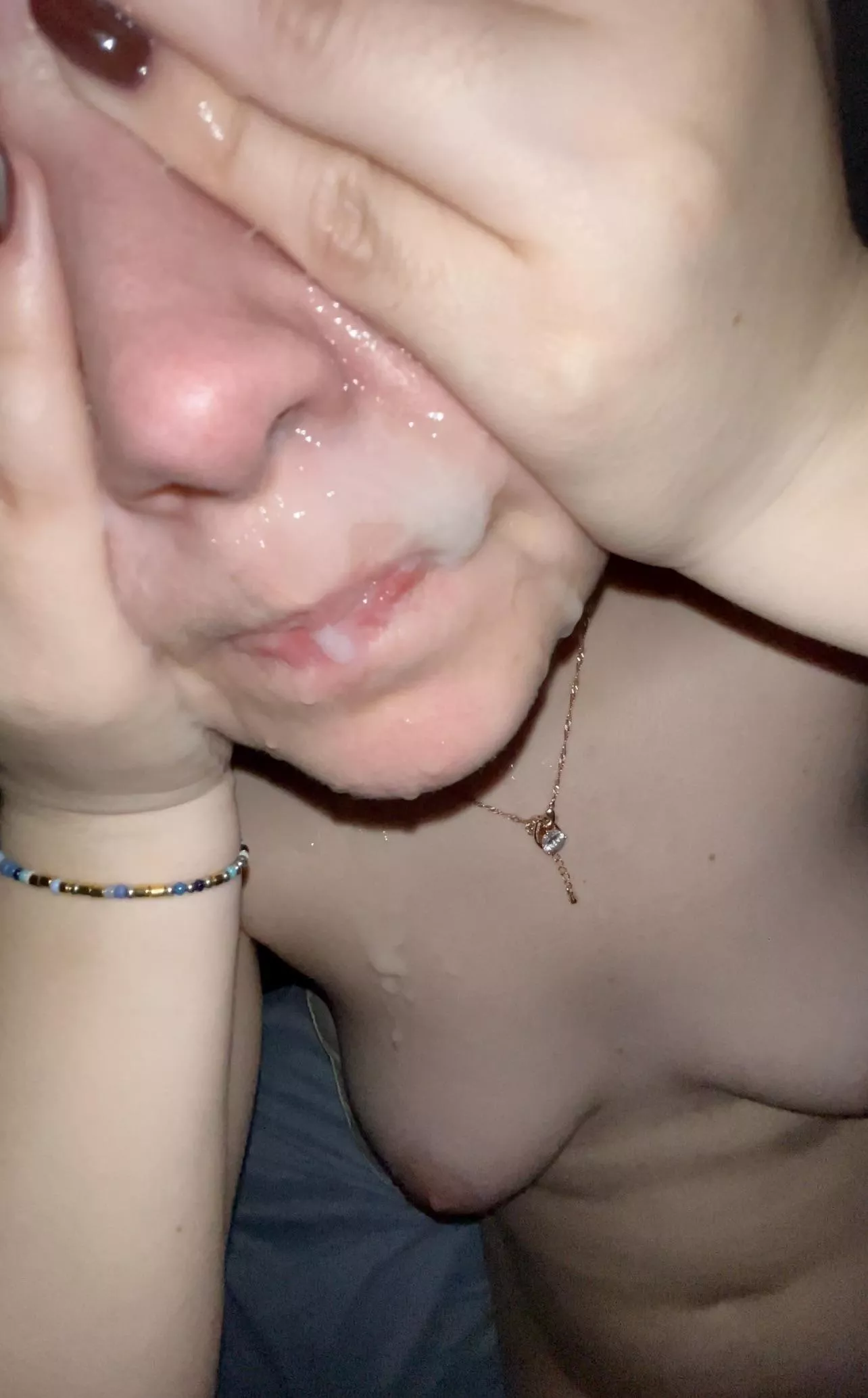 Cum belongs on my face💦🥰