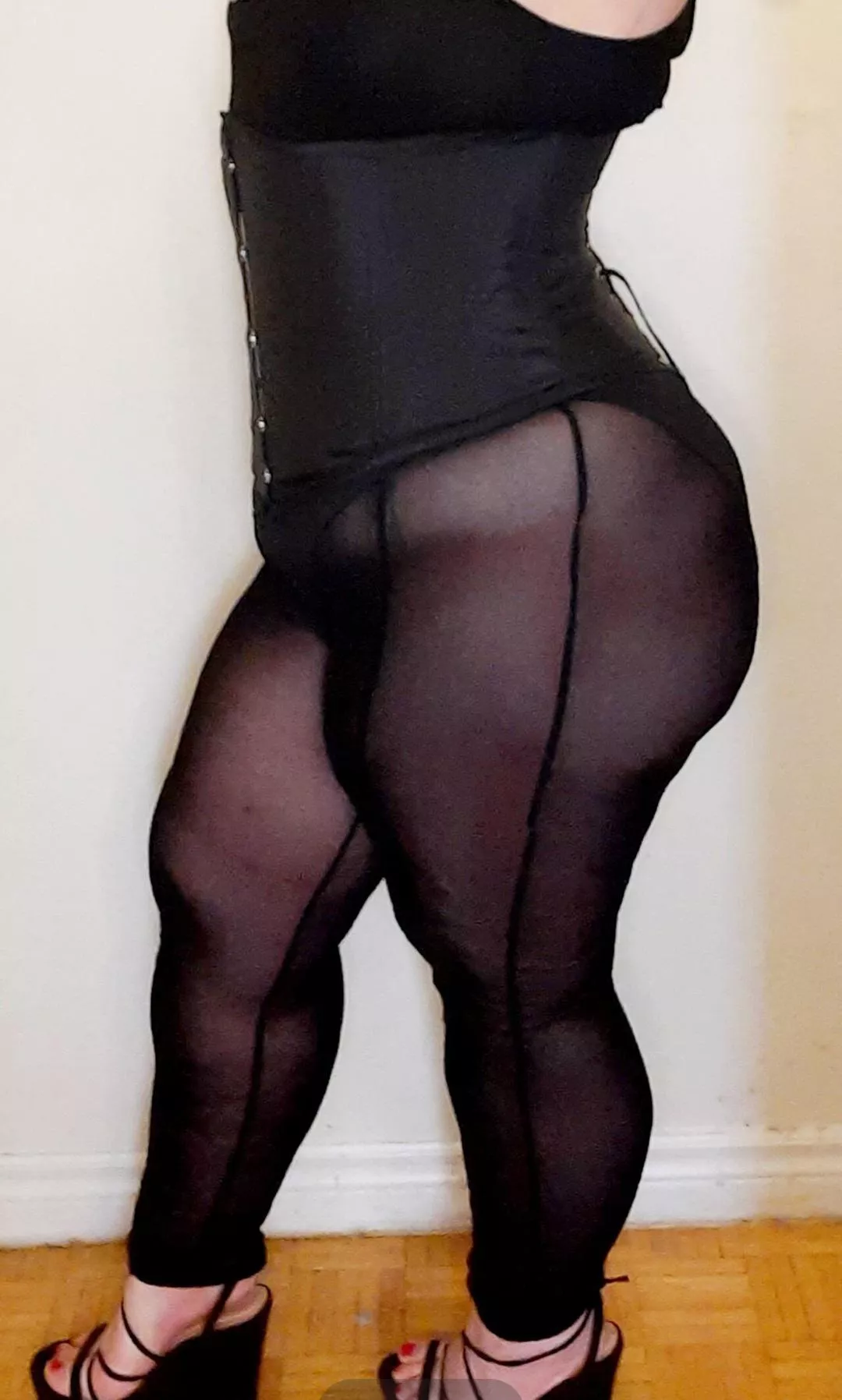 Cum in 2022 with this Kinky Big Booty BBW Bombshell MILF ðŸ”¥ $6.69 (NO PPV) for a buttload of Anal, Squirting ðŸ’¦, Toys, Solo, B/G, Lingerie+ content! And more fun to cum in the New Year! Ask me about EXTRAS. Cum play with me ðŸ’‹ OnlyFans link below ð