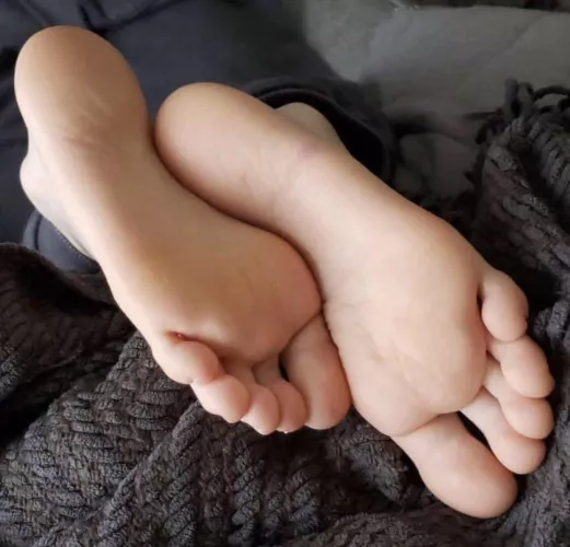 cum on and i can show u more ;)