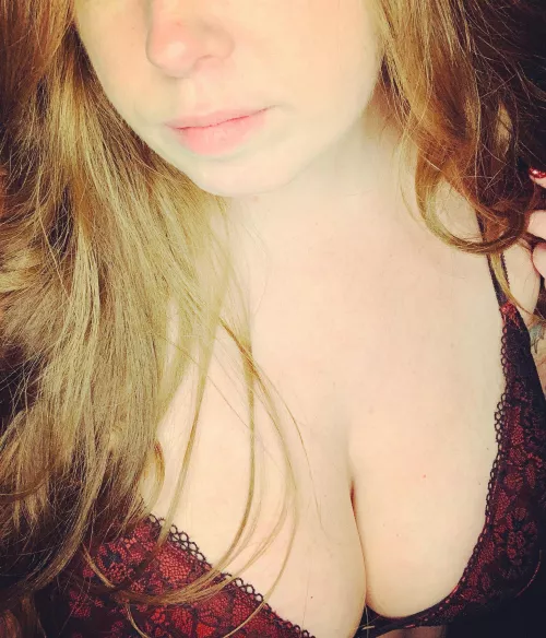 Cum play with me 😘
