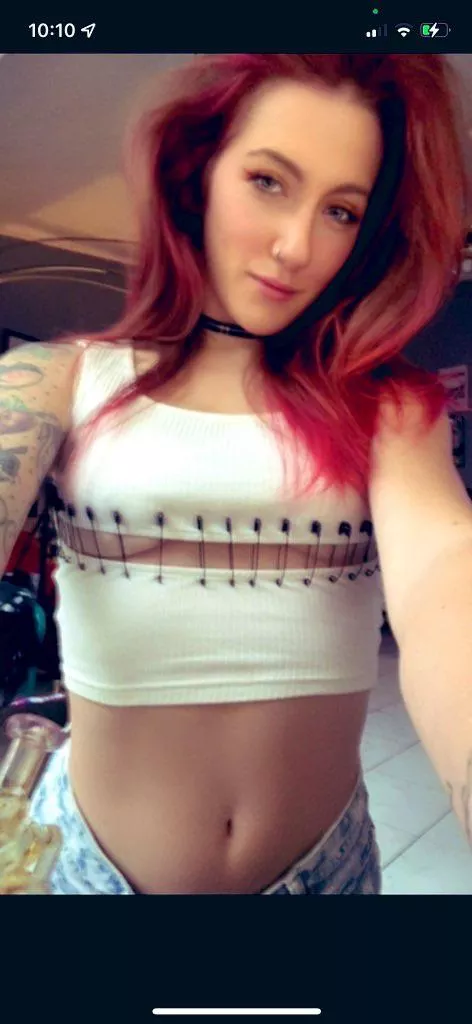 cum pop-off these safety pins 🧷 rip my shirt off.. & TAKE me, boy 😈 OF@anaxxxmarie