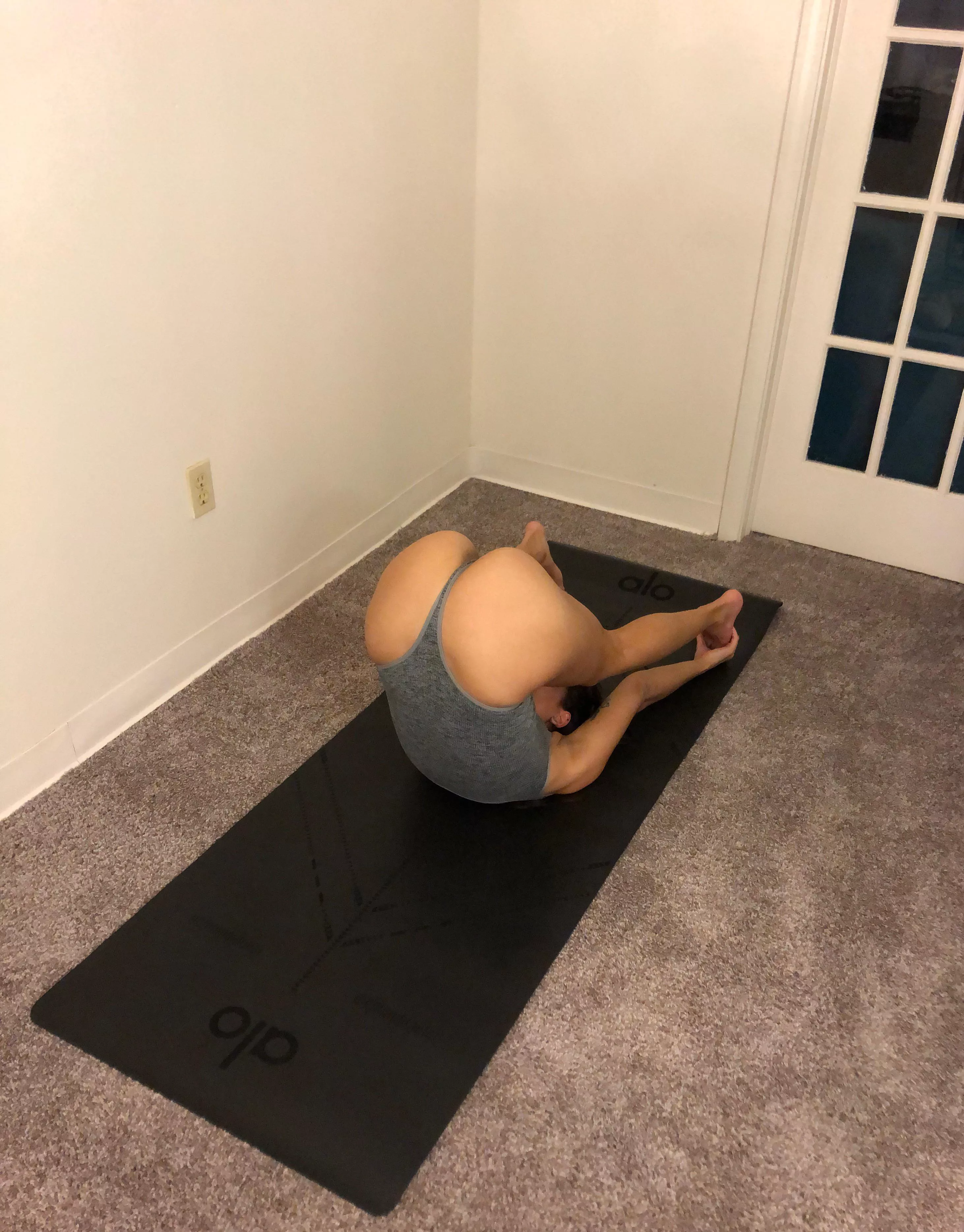 Cum stretch out with me
