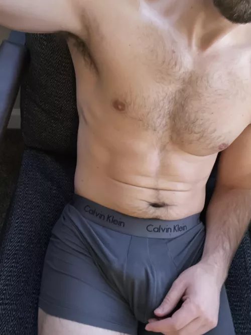 Cum, take a seat ๐