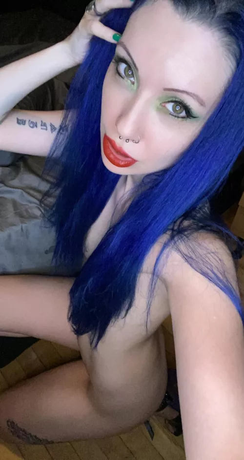 Cum watch me fuck myself 🤤 12 months free trial below 😍 Xomel 💀💙