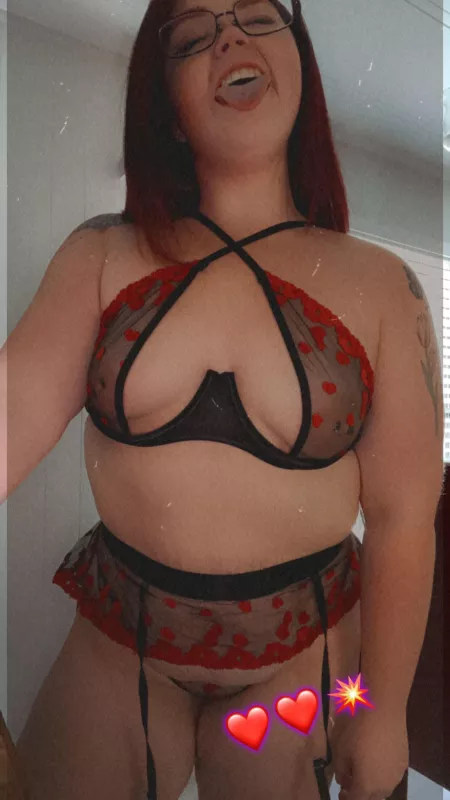 ๐ฆCURVY CUMSLUT&MILF๐๐