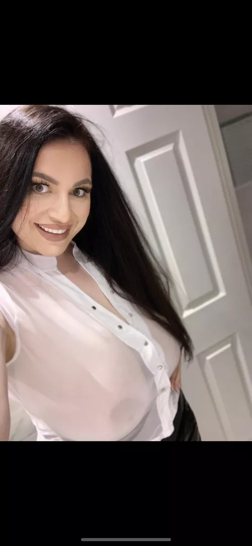 Curvy secretary anyone?