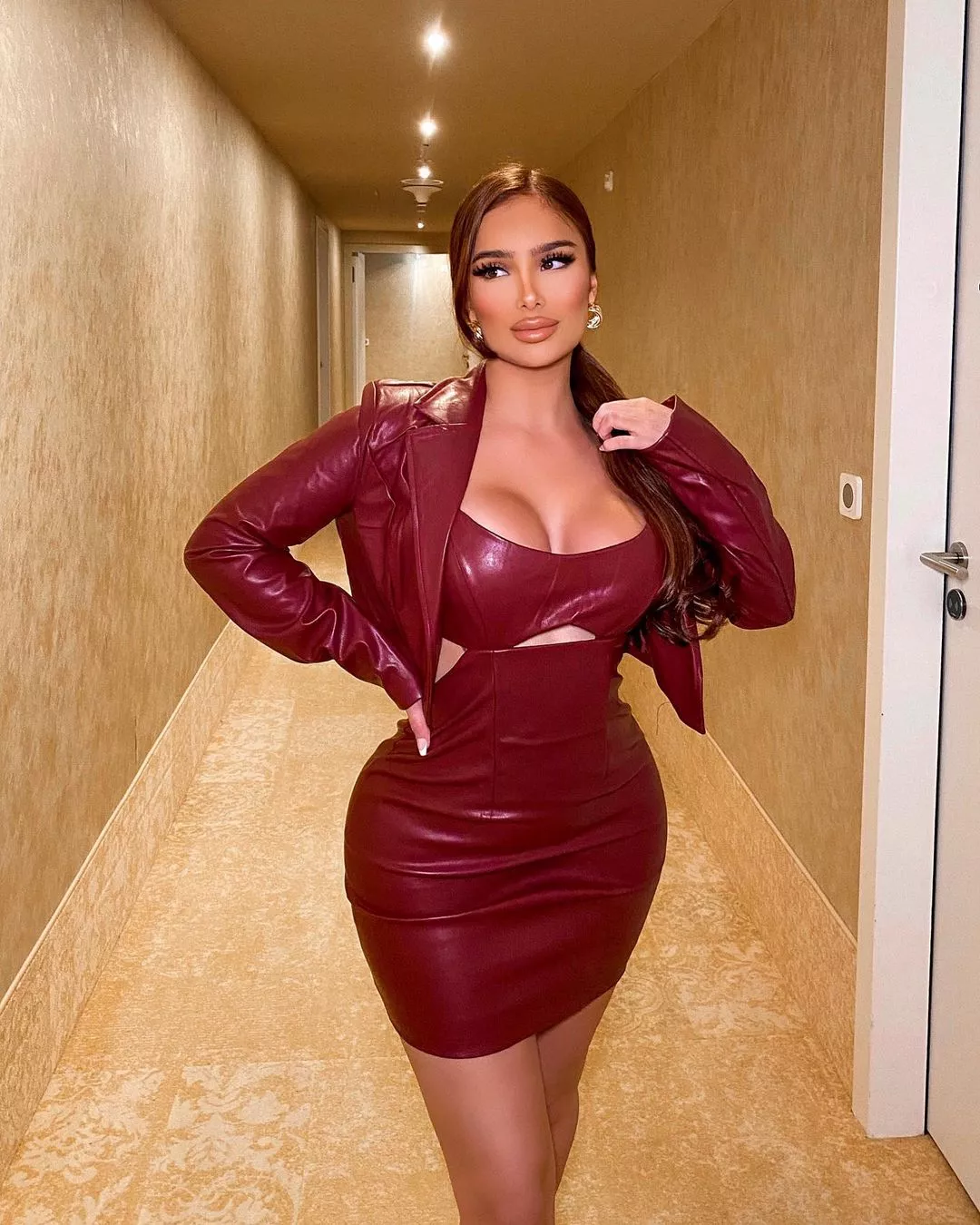 Curvy Trophy @mrsgoodlifepani