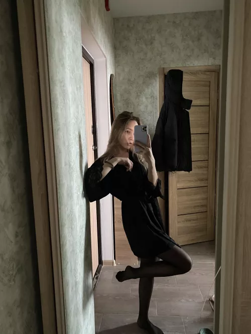 Cute enough to be your girlfriend?🤍