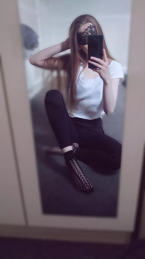 Cute lil nylon socks, they feel amazing!