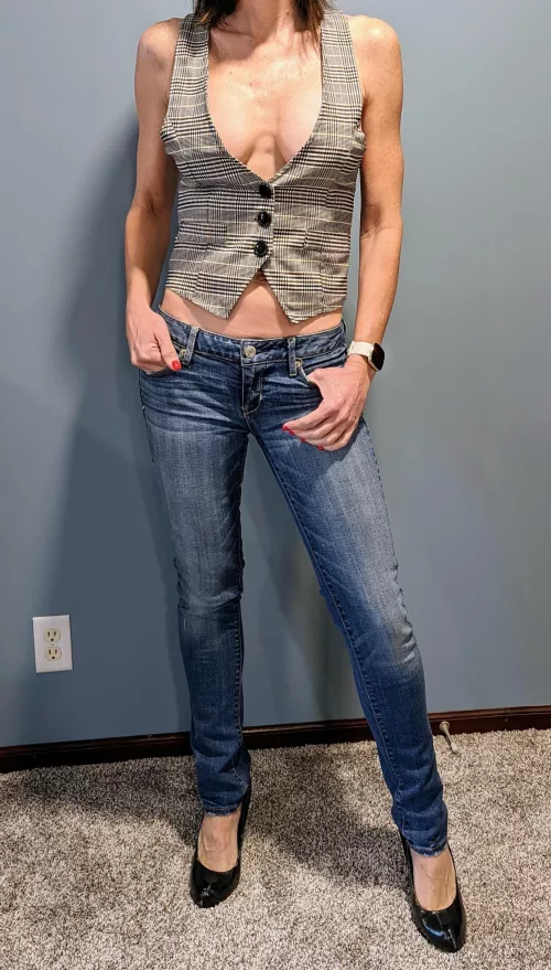 Cute little outfit, right???