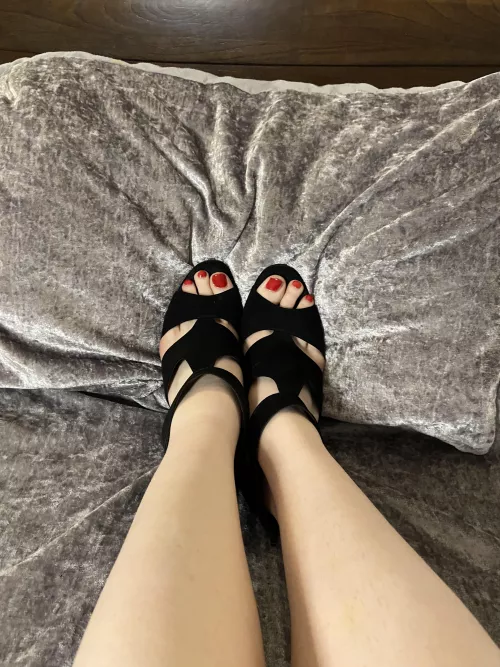 Cute red toes