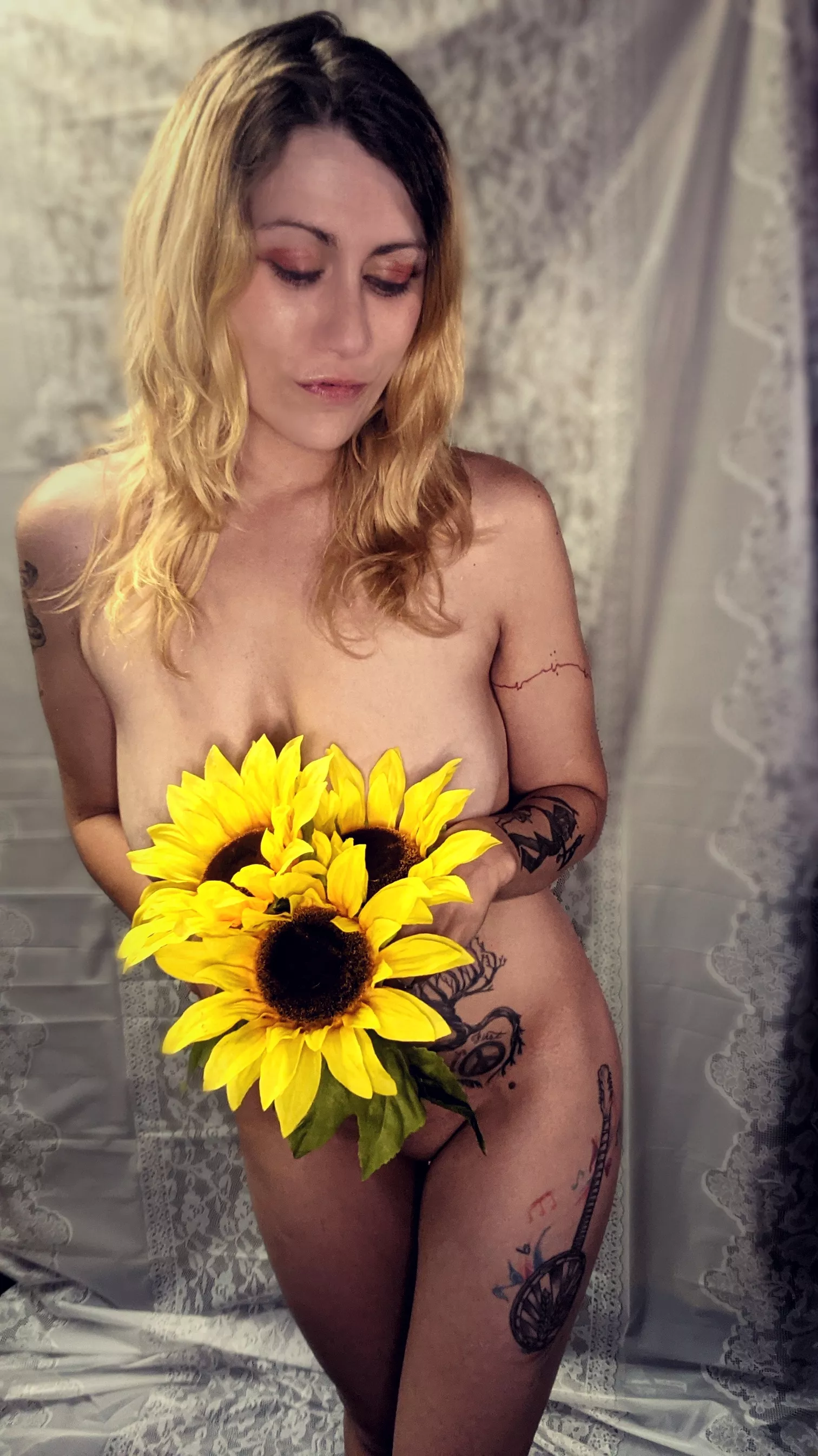 Cute shy and nerdy housewife wanting to show herself to YOU π Free subscription, free to chat. special requests available in private discussion π€« Link in comments πππ Cute shy and nerdy housewife wanting to show herself to YOU π Free subscription, free to chat. special requests available in private discussion π€« Link in comments πππ