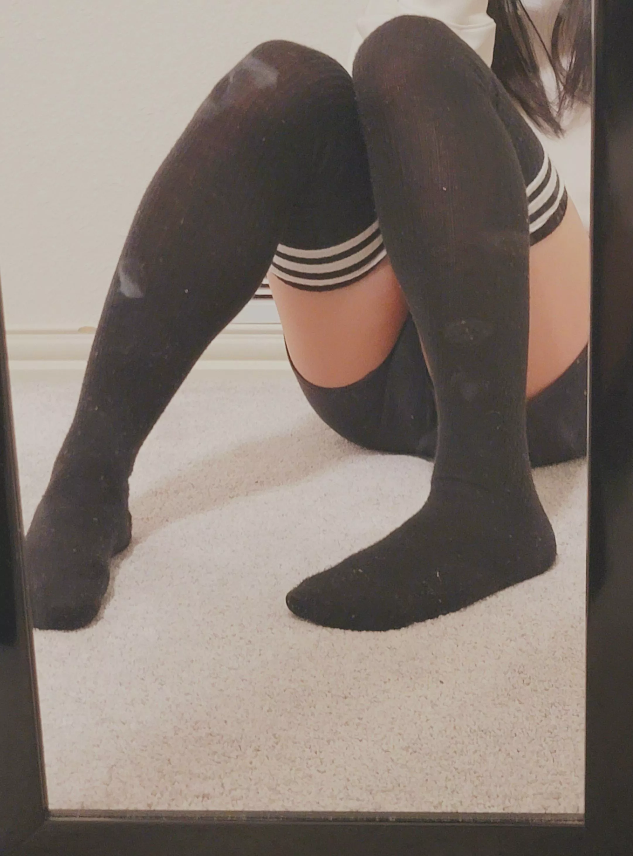 cute thighs save lives!! Pass it on ♡