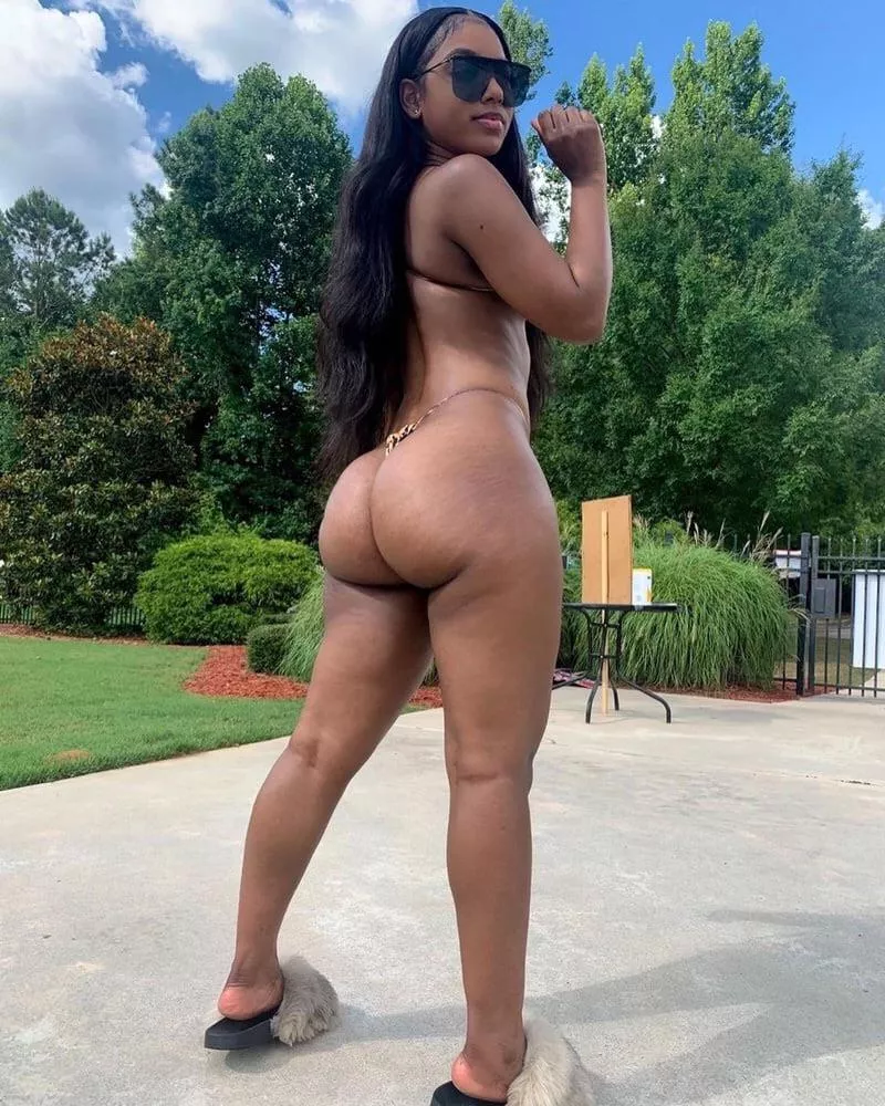 Cutie with a Booty 🤭 Cutie with a Booty 🤭