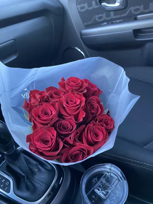 Daddy bought me flowers since I just got over Covid